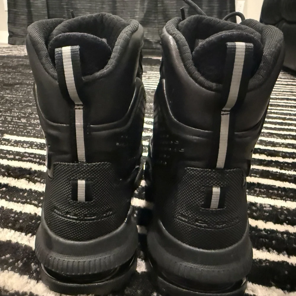 NIKE ACG - Picture 3 of 7